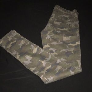 H&M | camo pants